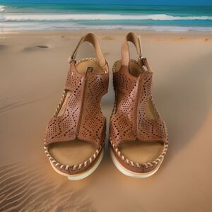 Pikolinos Women’s Brown Leather Laser Cut Wedge Sandals EUR 39 NWOT